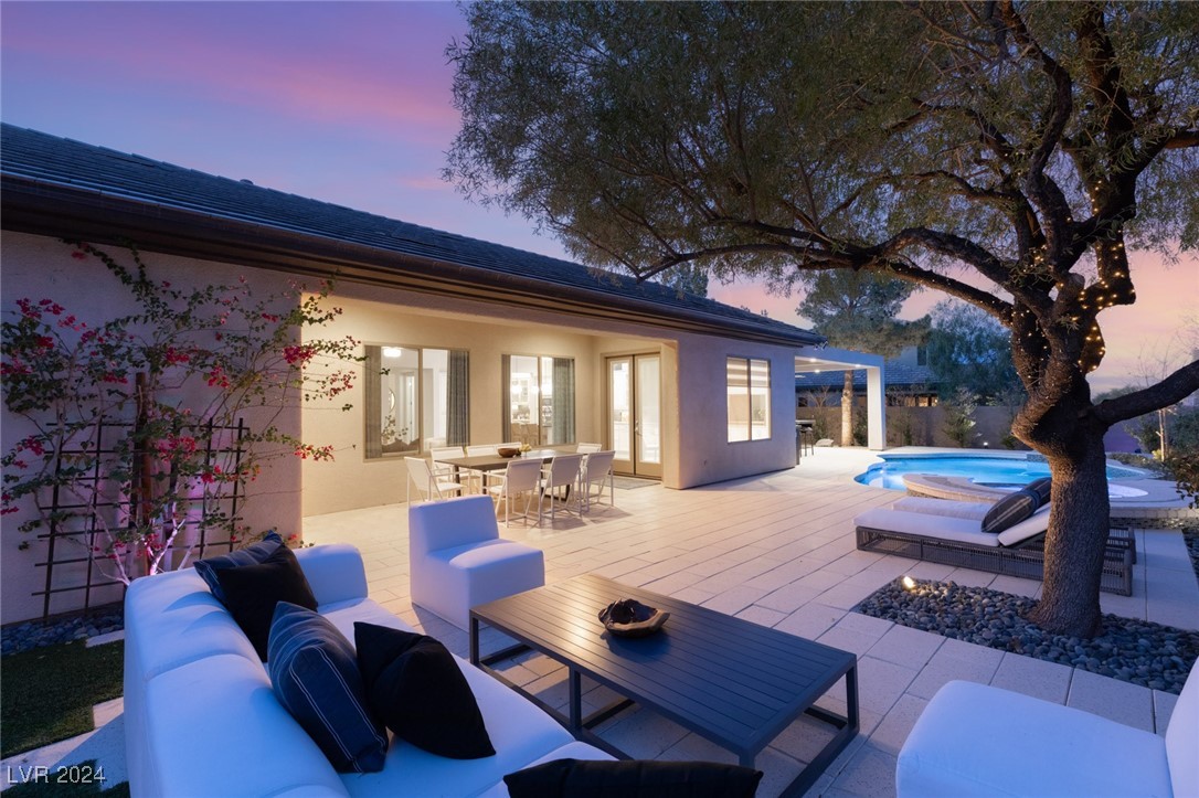 40 CHALET HILLS Terrace