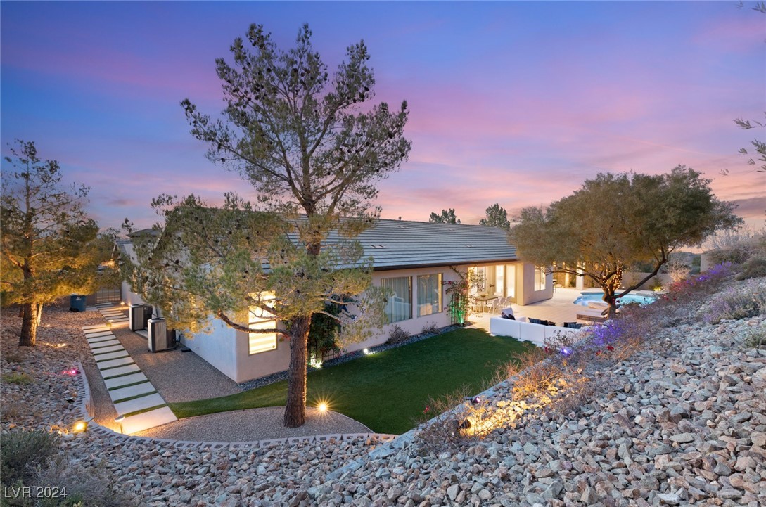 40 CHALET HILLS Terrace