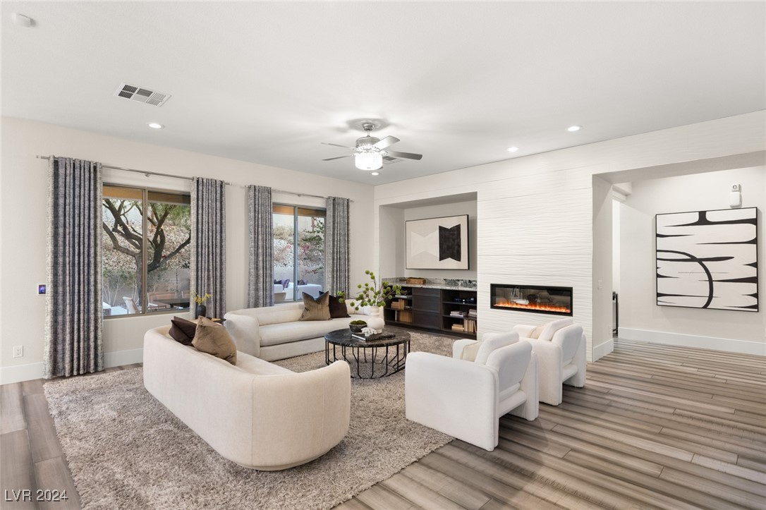 40 CHALET HILLS Terrace