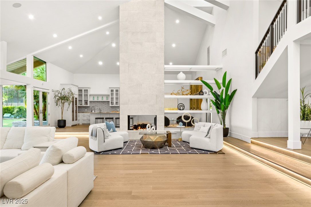2327 ALTA Drive