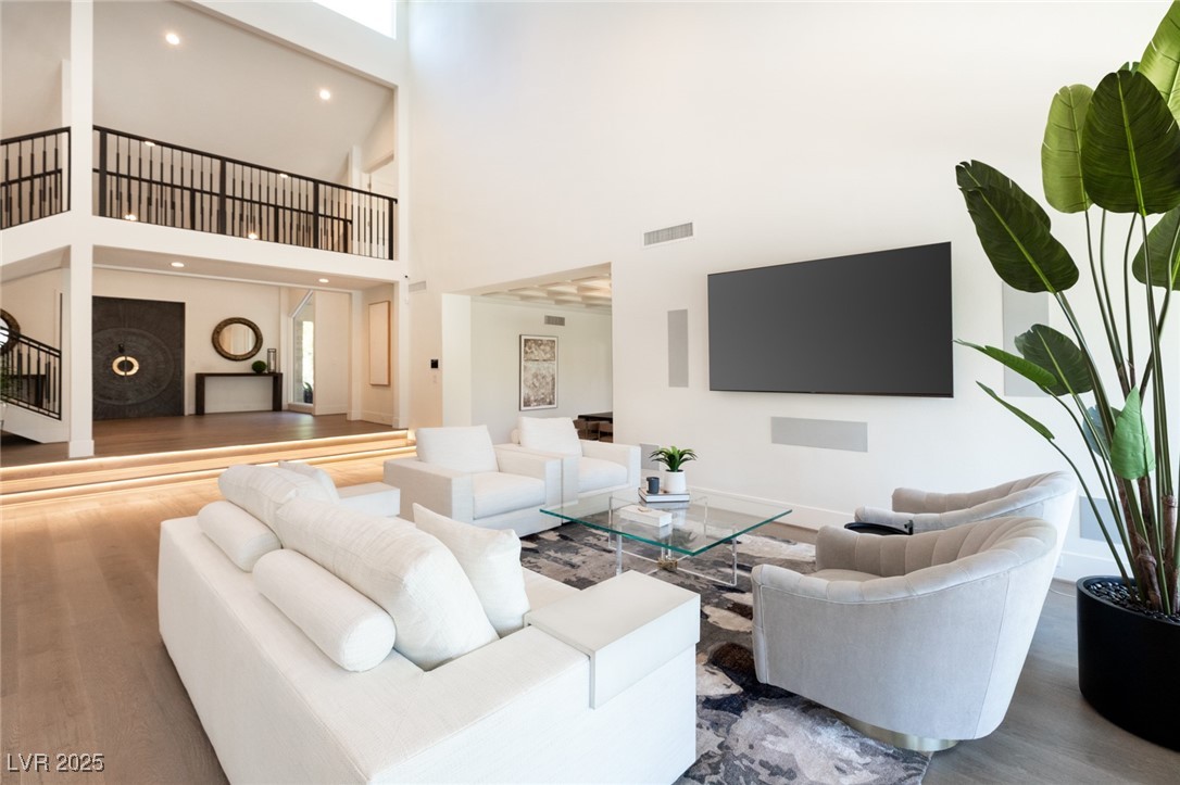 2327 ALTA Drive