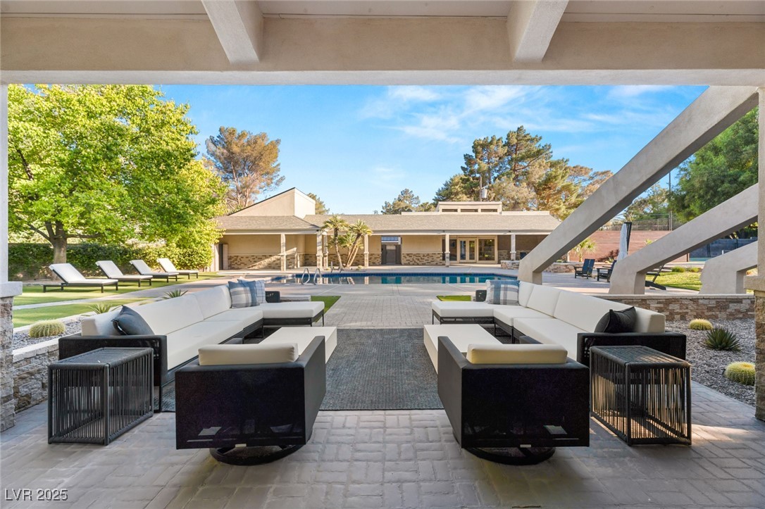 2327 ALTA Drive