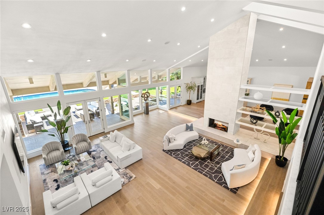 2327 ALTA Drive