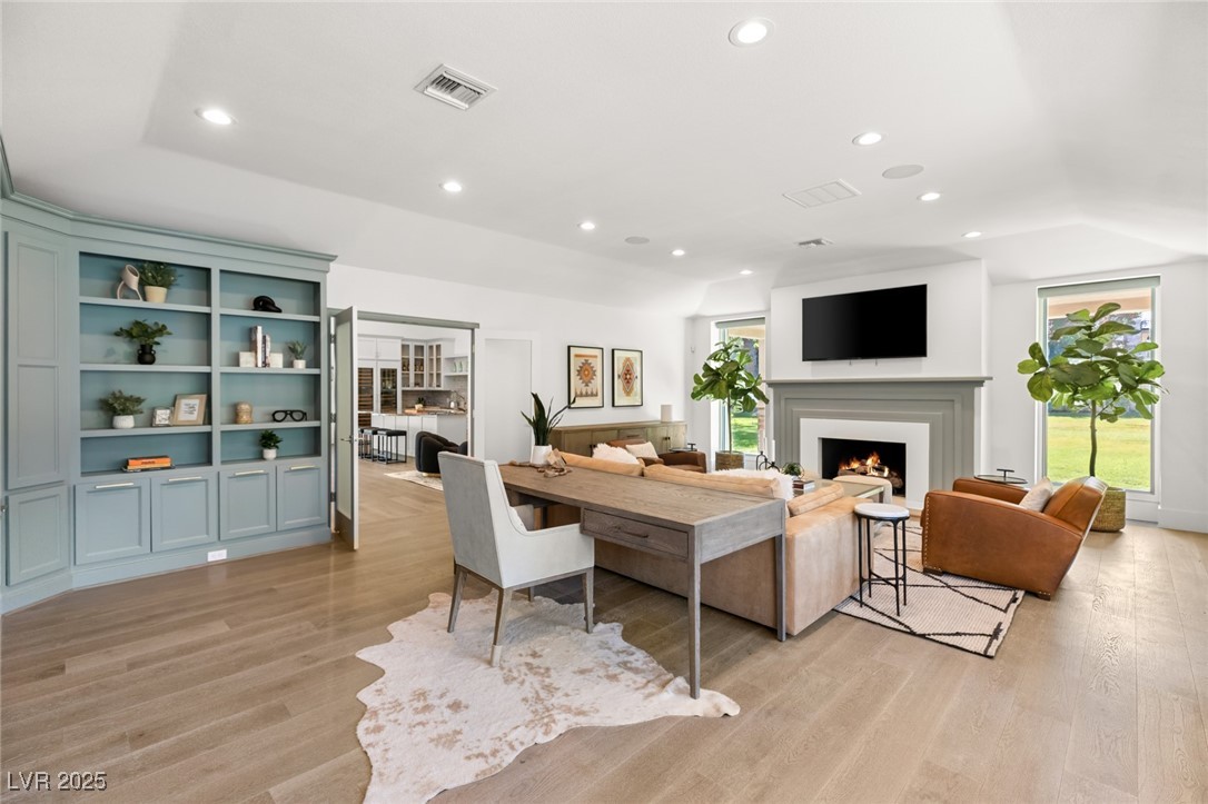 2327 ALTA Drive
