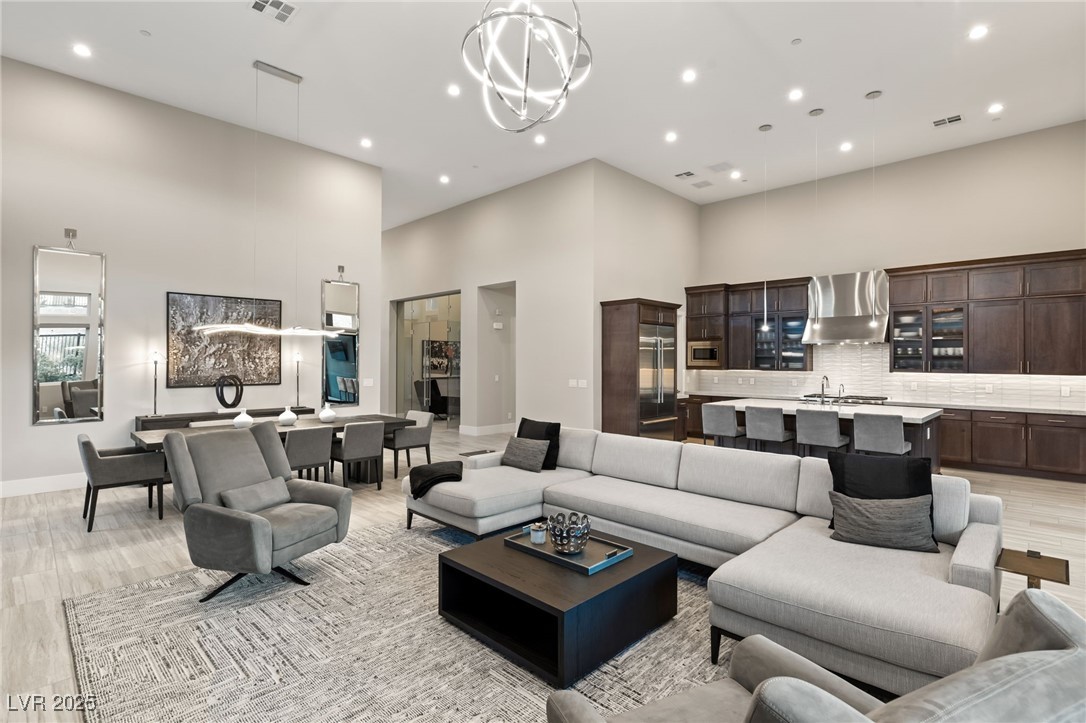 5167 ROCK DAISY Drive