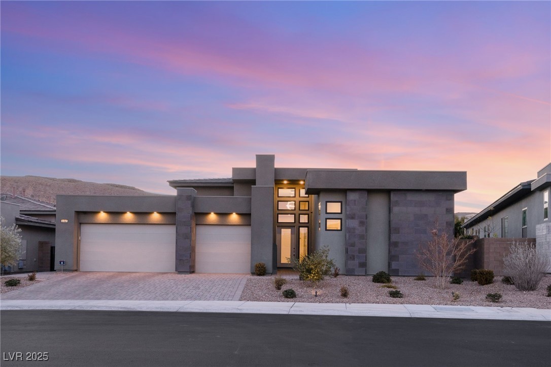 5167 ROCK DAISY Drive
