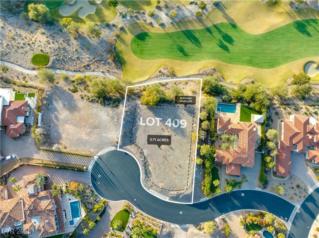 5 COSTA DEL SOL Court