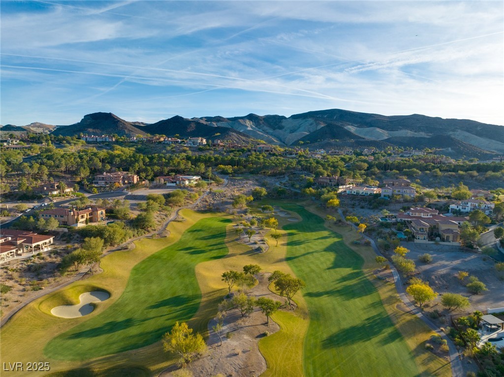5 COSTA DEL SOL Court