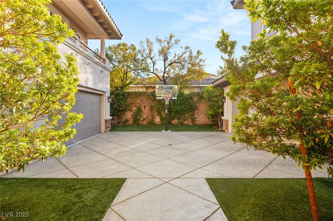 1312 ENCHANTED RIVER Drive