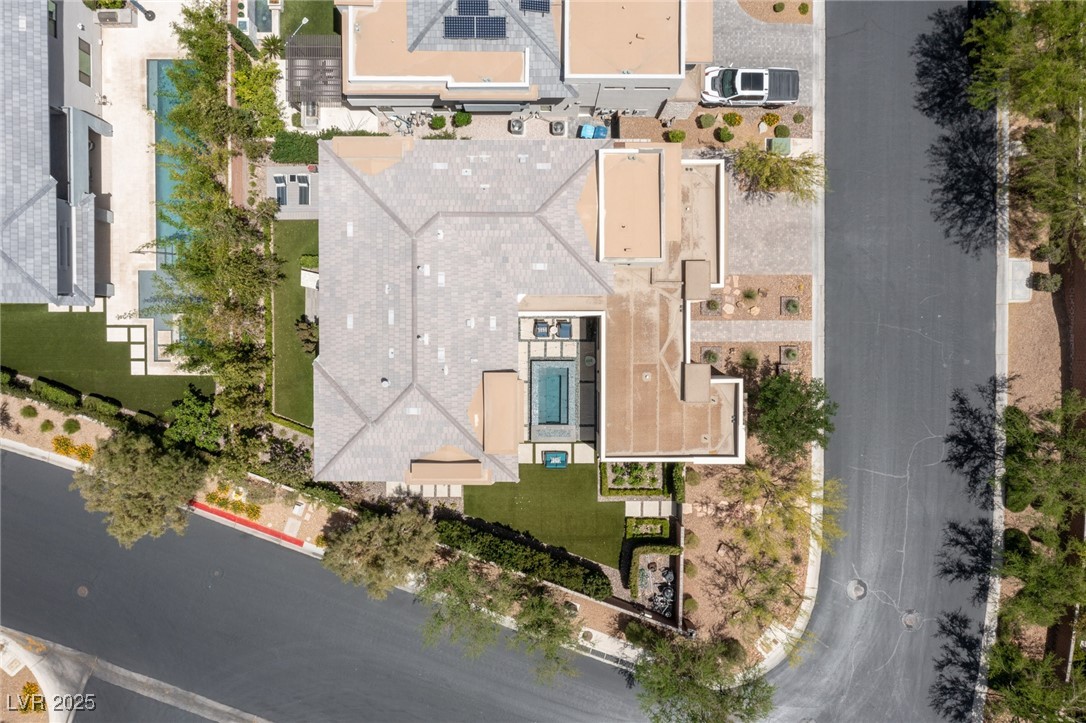 18 SUGARBERRY Lane