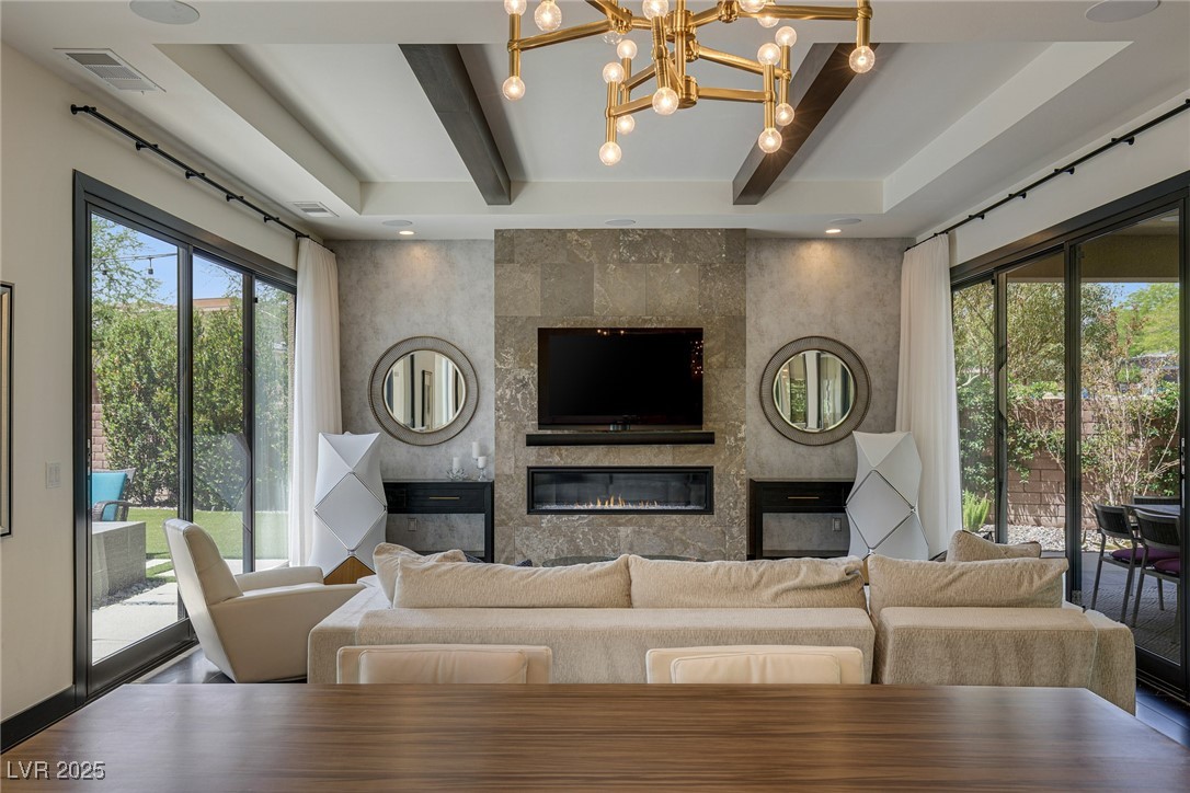 18 SUGARBERRY Lane