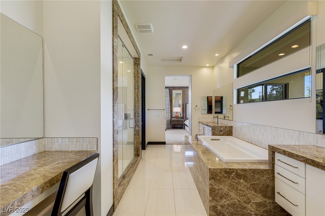 18 SUGARBERRY Lane