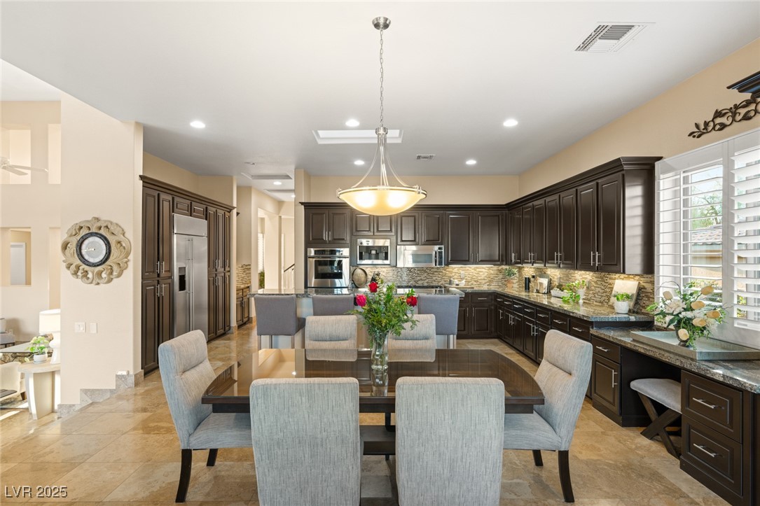 12 WADE HAMPTON Trail
