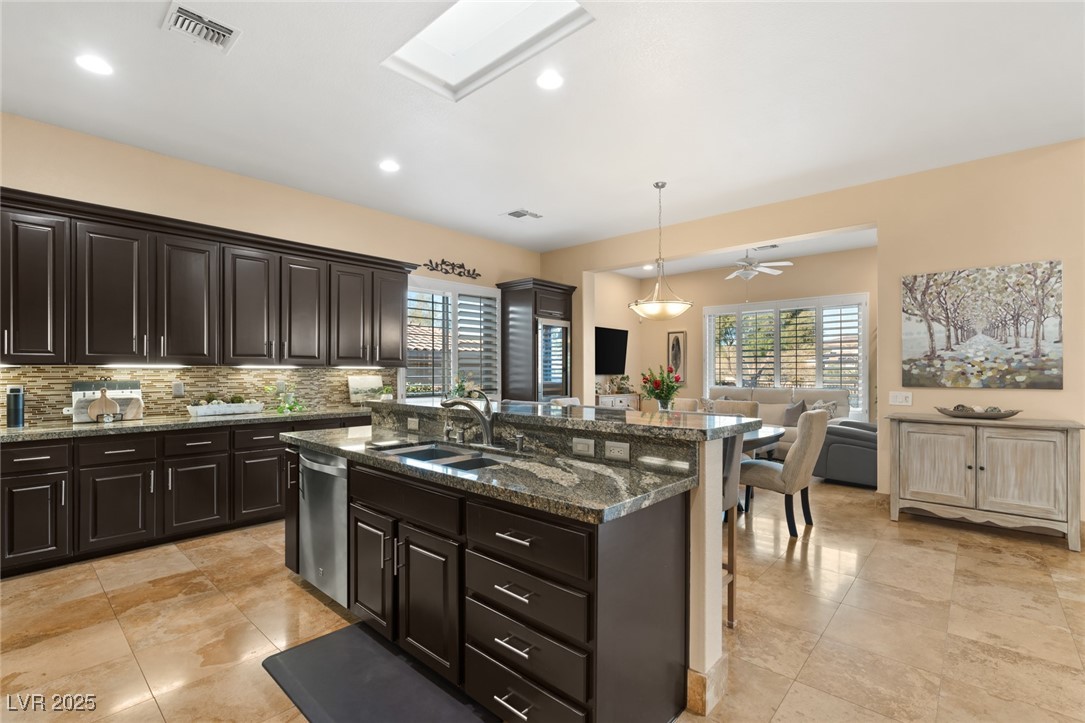 12 WADE HAMPTON Trail
