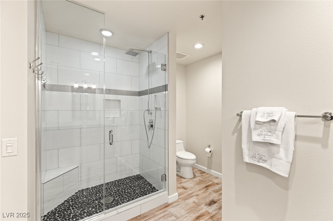 4525 Dean Martin Drive 2800