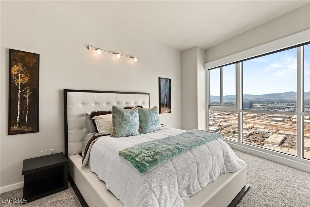 4525 Dean Martin Drive 2800