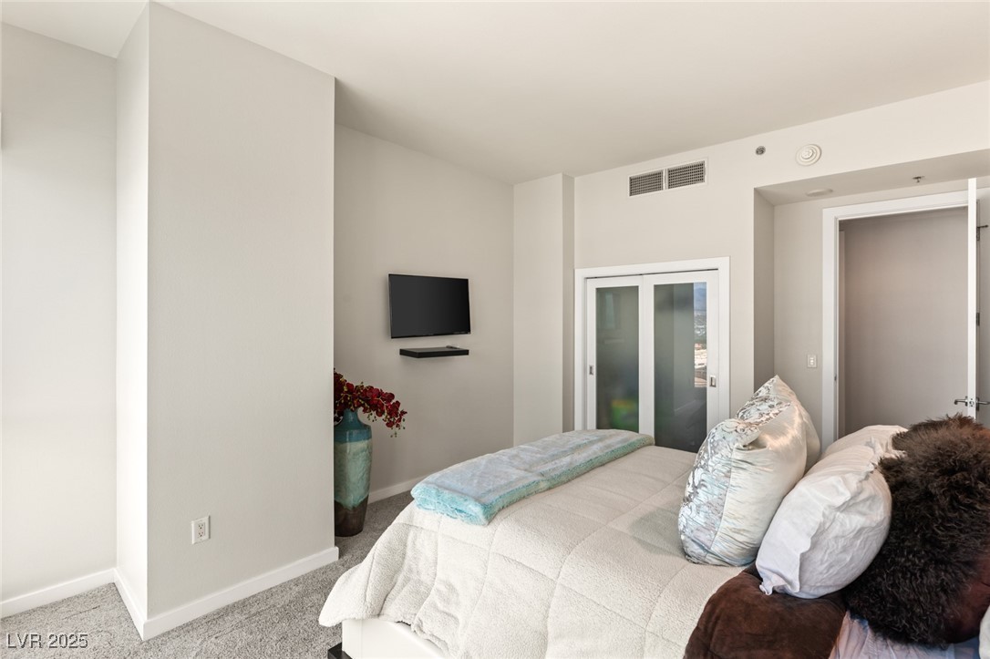 4525 Dean Martin Drive 2800