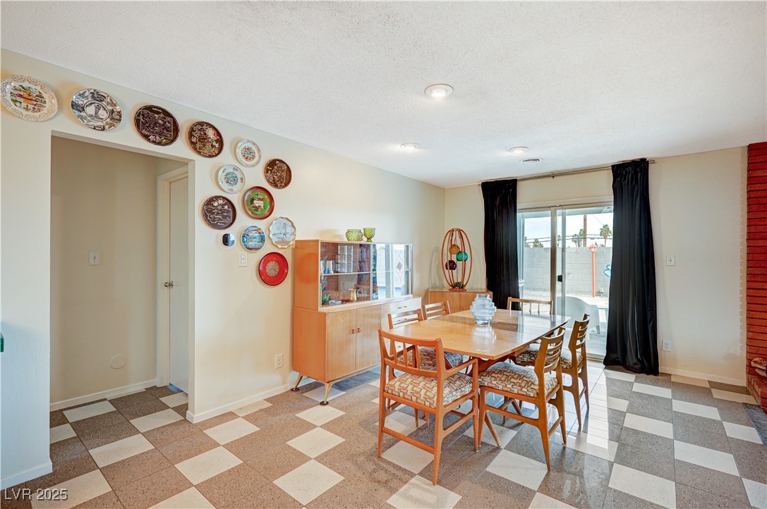 3220 PAWNEE Drive