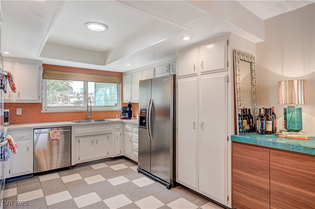 3220 PAWNEE Drive