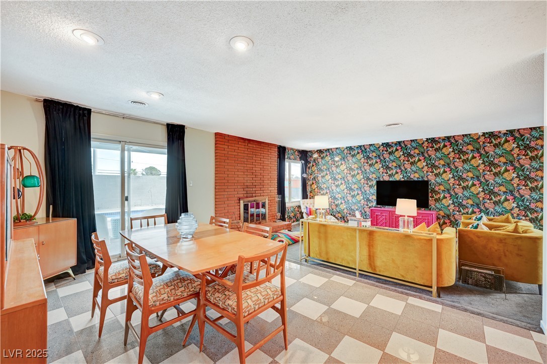 3220 PAWNEE Drive