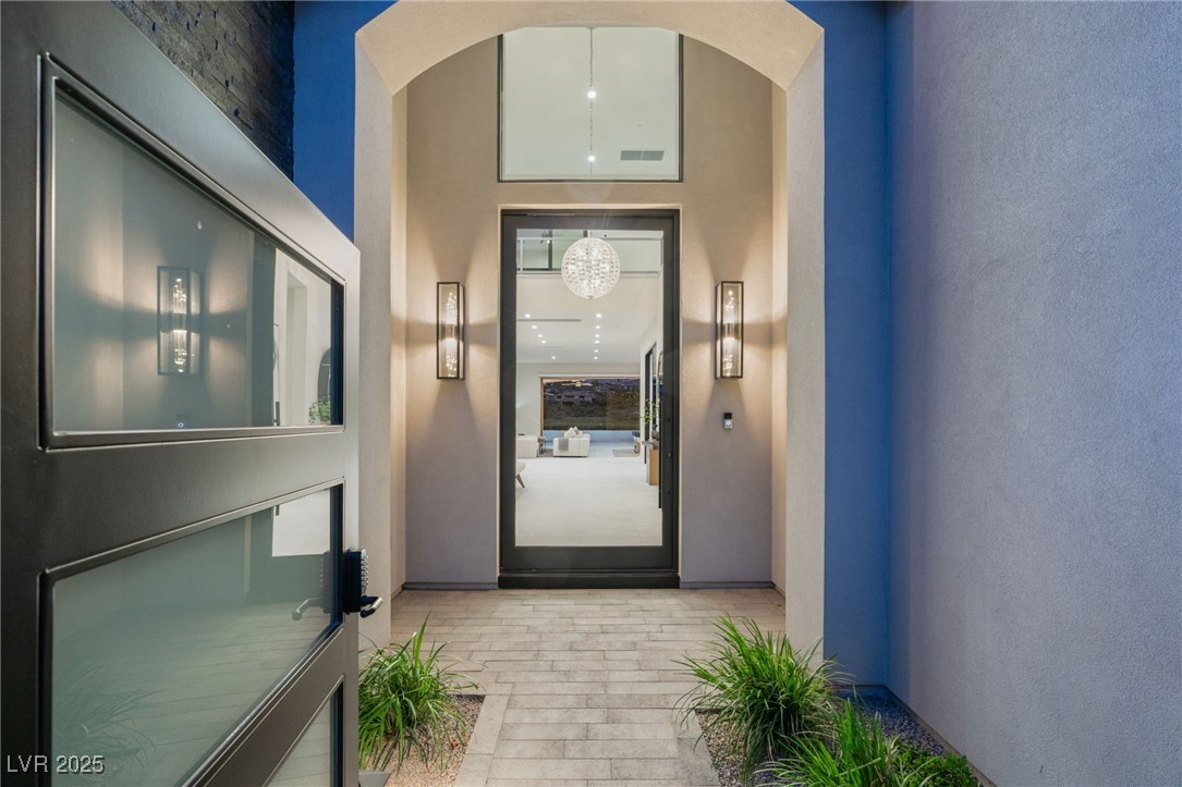 32 GRAND CORNICHE Drive