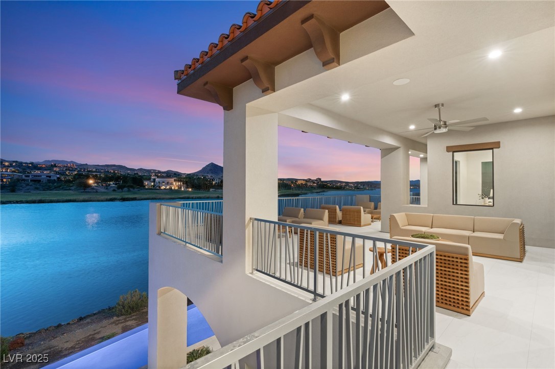 32 GRAND CORNICHE Drive