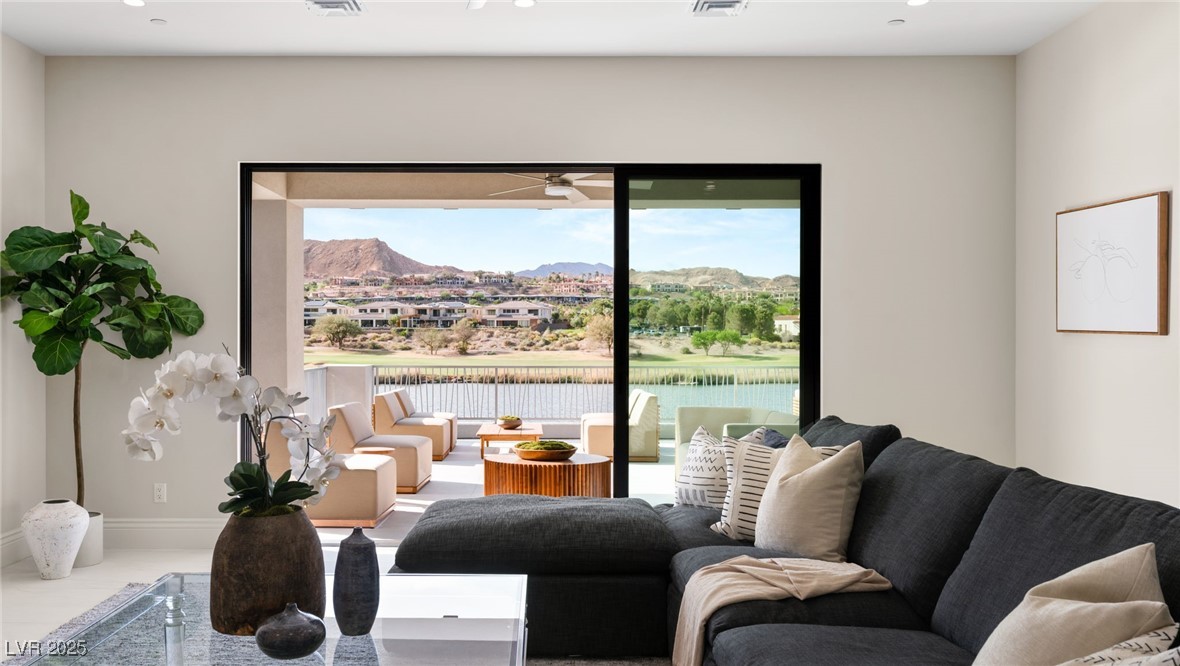 32 GRAND CORNICHE Drive