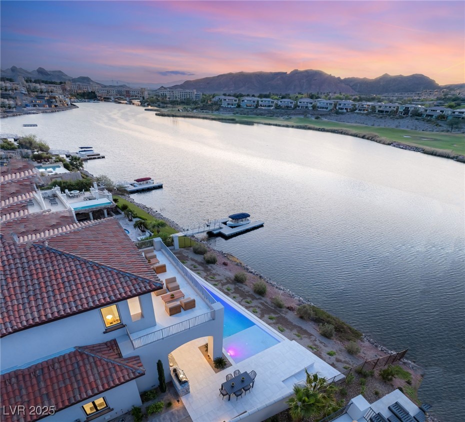 32 GRAND CORNICHE Drive