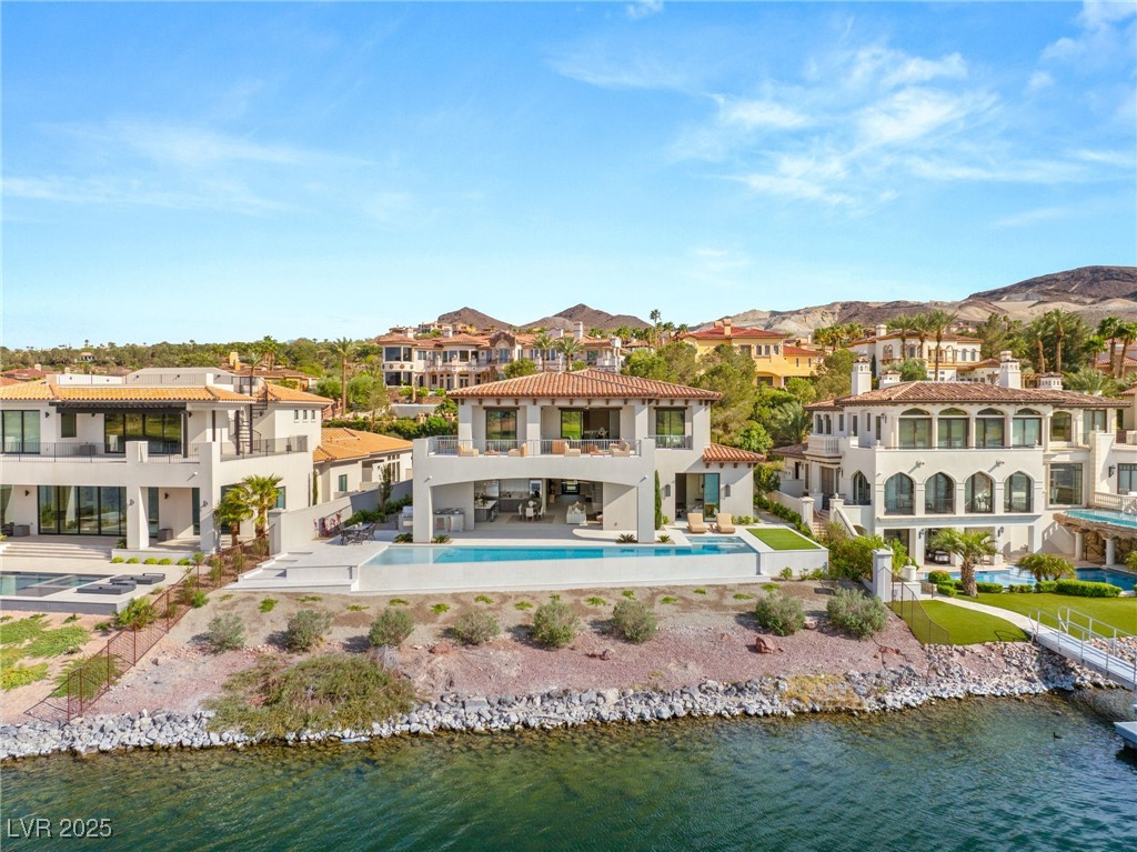 32 GRAND CORNICHE Drive