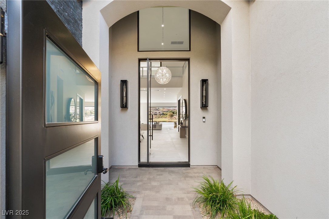 32 GRAND CORNICHE Drive