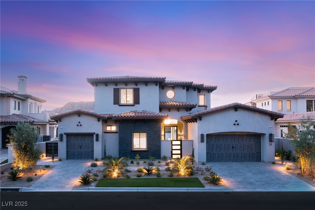 32 GRAND CORNICHE Drive