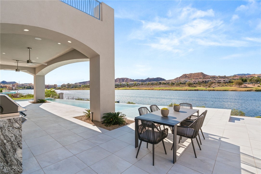 32 GRAND CORNICHE Drive