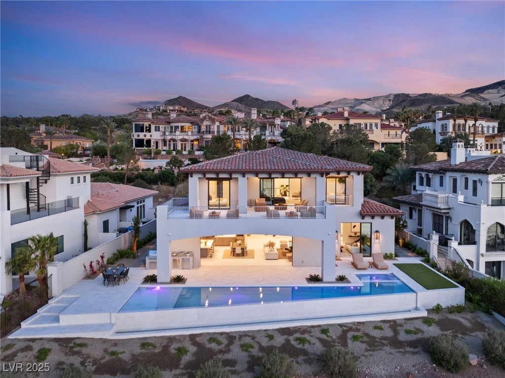 32 GRAND CORNICHE Drive