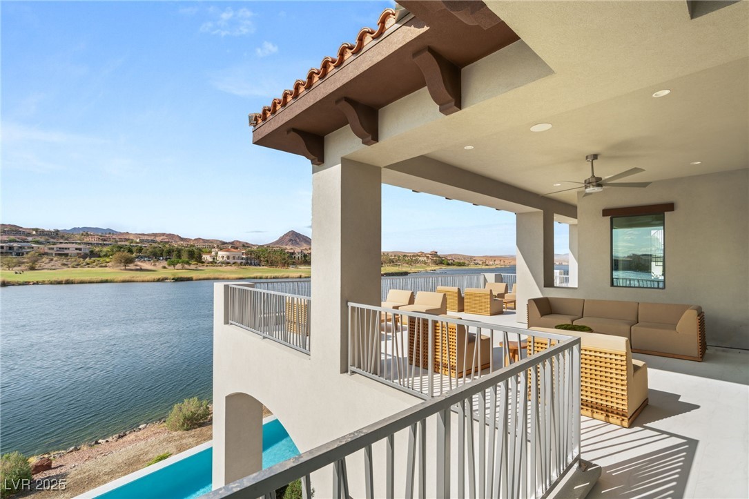 32 GRAND CORNICHE Drive