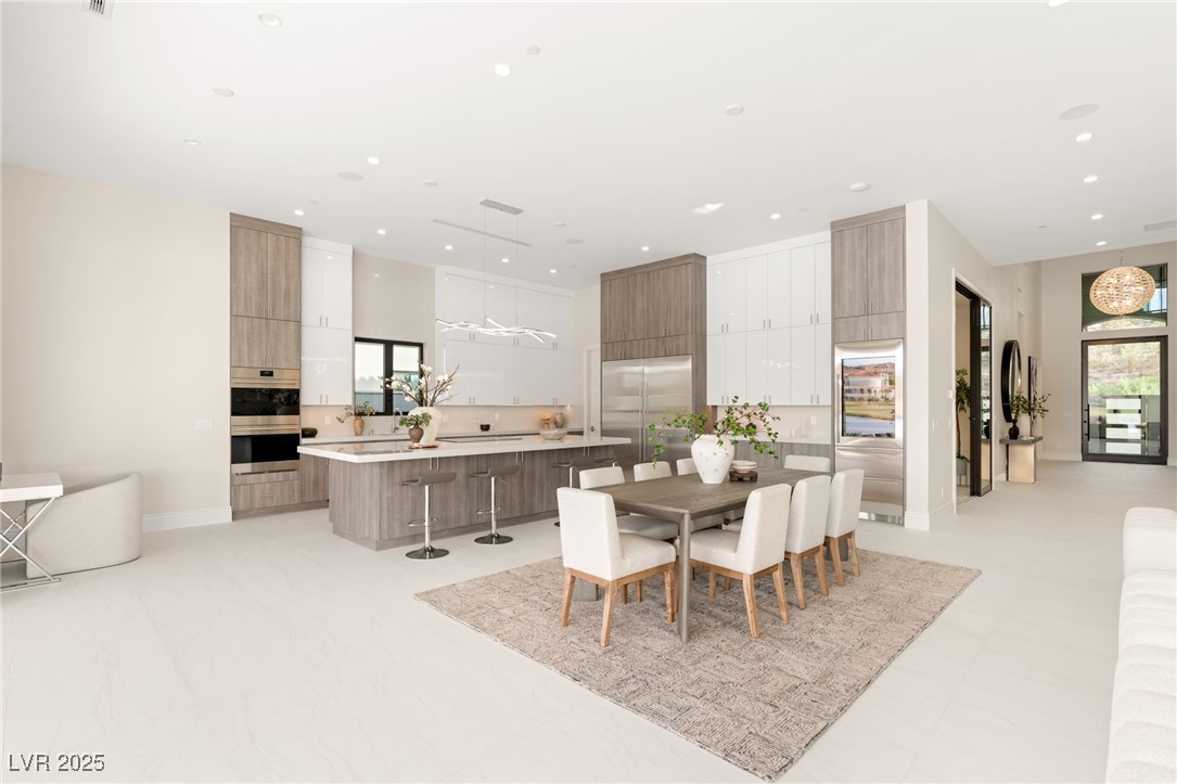 32 GRAND CORNICHE Drive