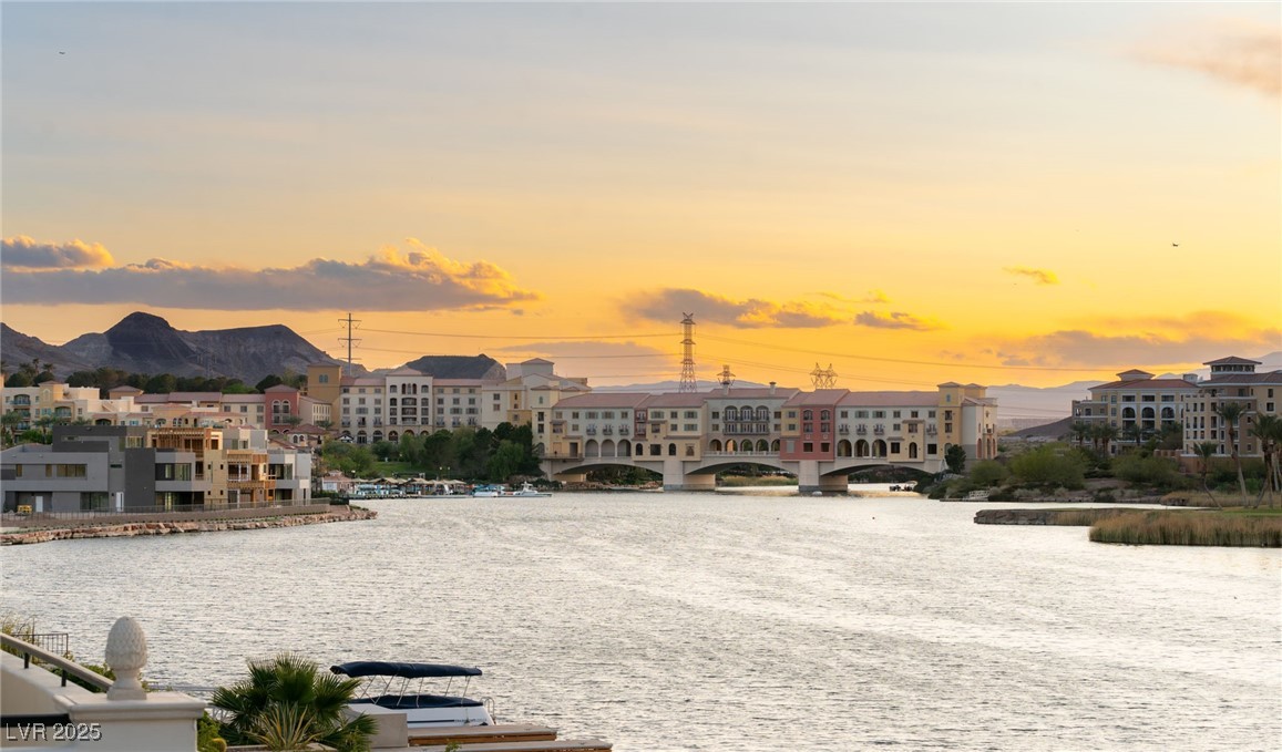 32 GRAND CORNICHE Drive