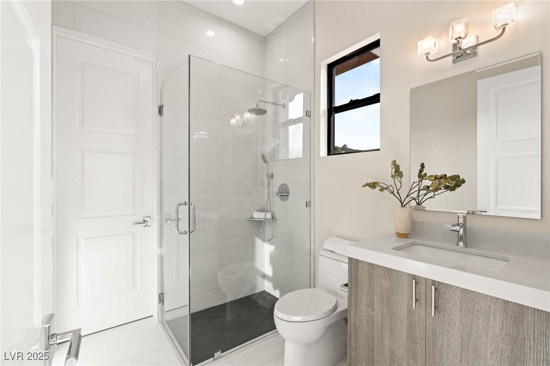 32 GRAND CORNICHE Drive
