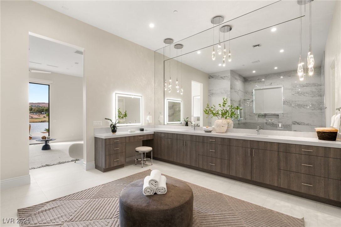 32 GRAND CORNICHE Drive