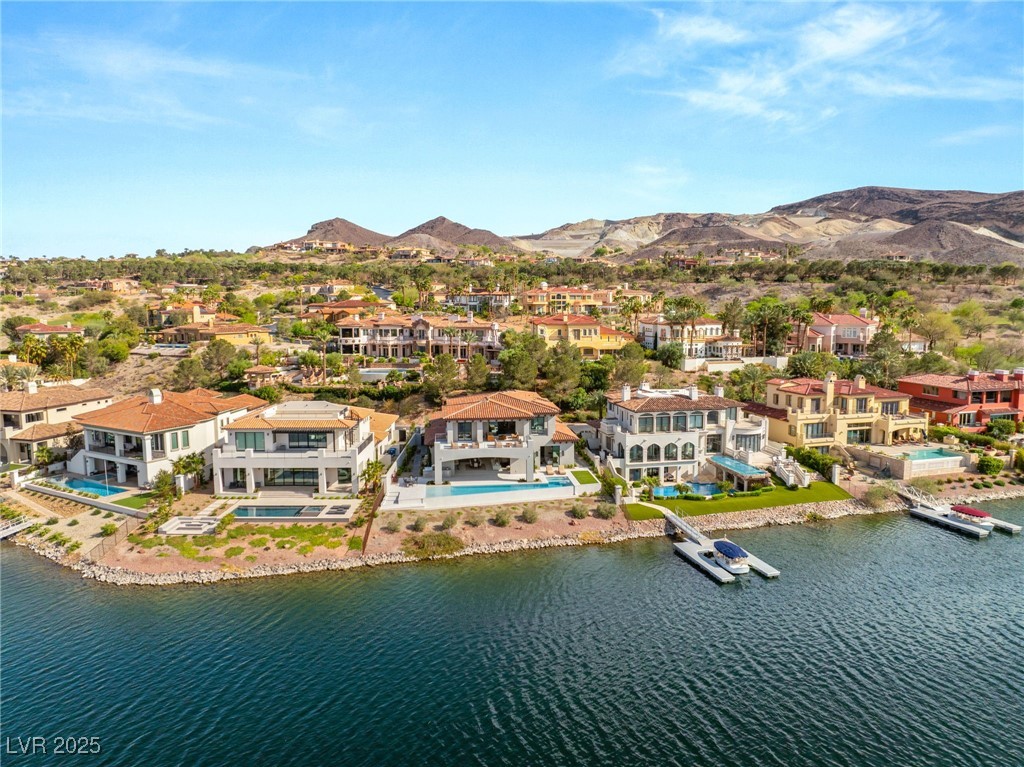 32 GRAND CORNICHE Drive