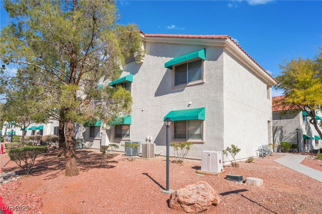 840 Yacht Harbor Drive 201