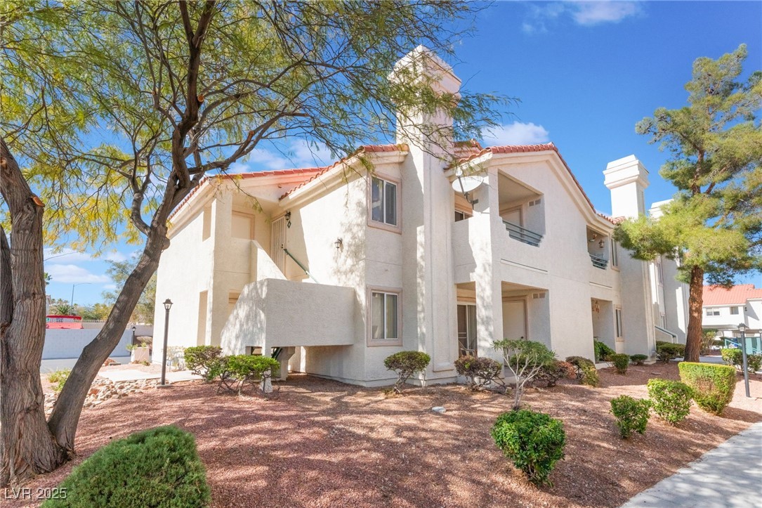 840 Yacht Harbor Drive 201