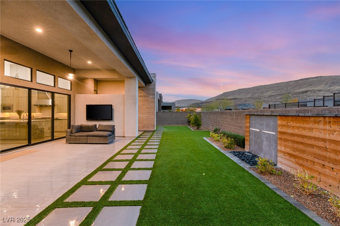 10794 White Clay Drive
