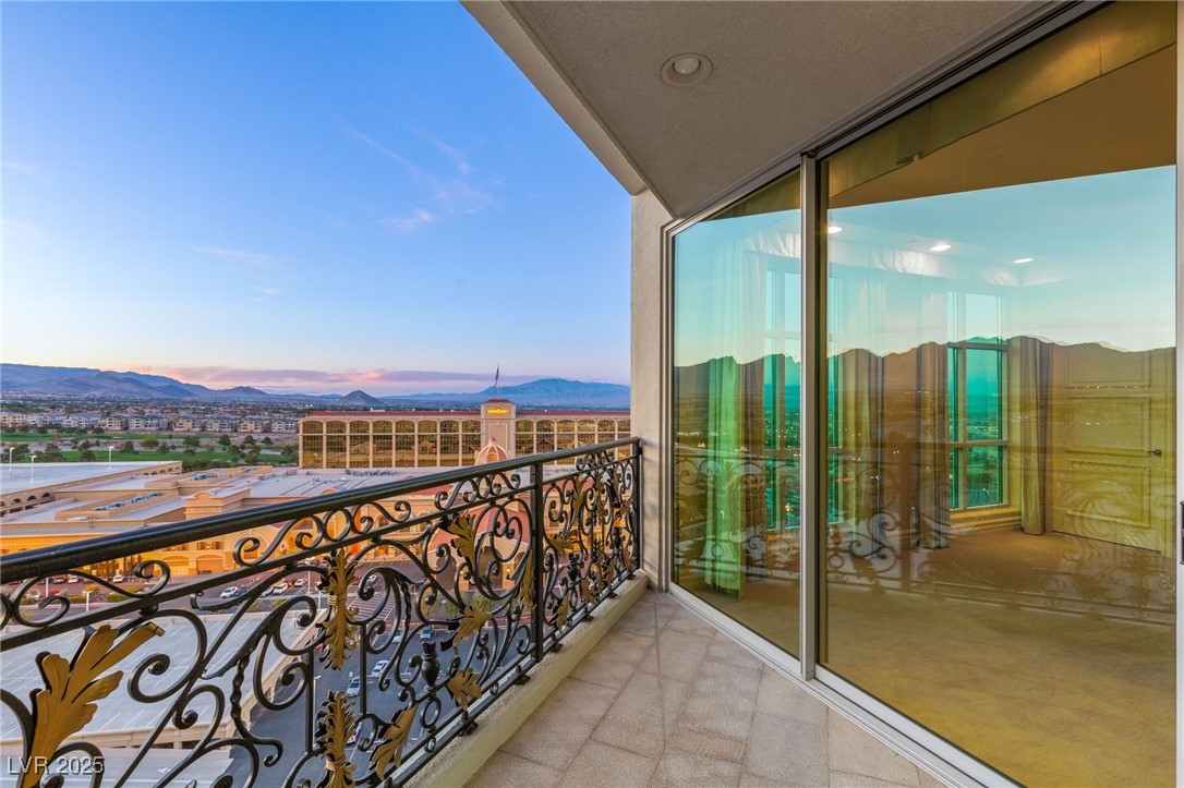 9101 Alta Drive 1205