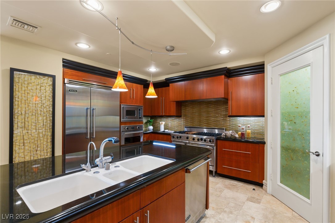 9101 Alta Drive 1205