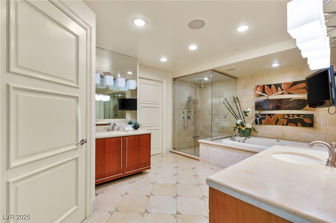 9101 Alta Drive 1205
