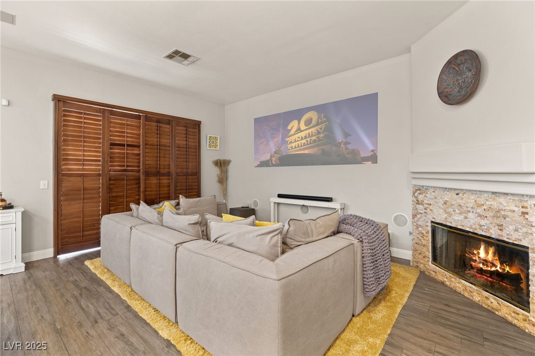 3747 BROADMEAD Street