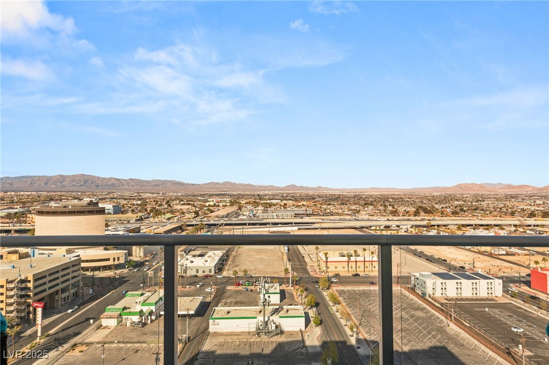 150 LAS VEGAS Boulevard 2015