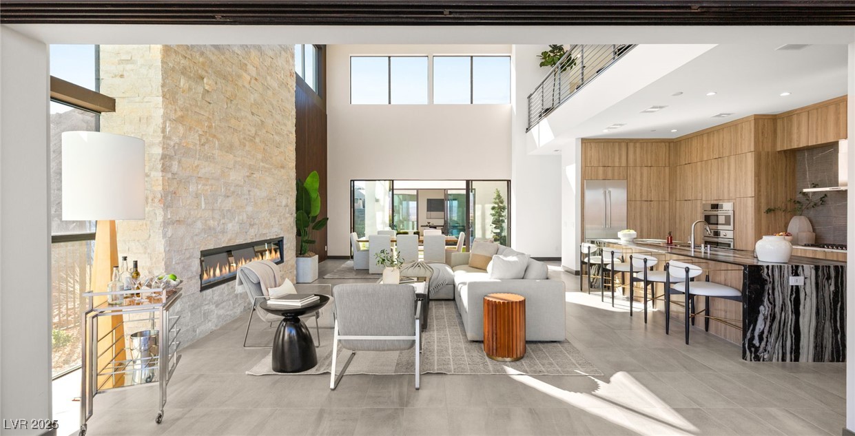 10 SAND STAR Lane