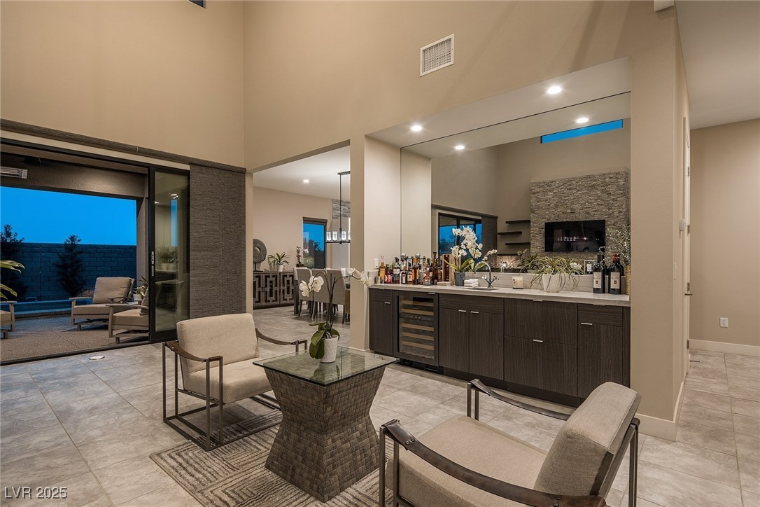 18 GARDEN RAIN Drive