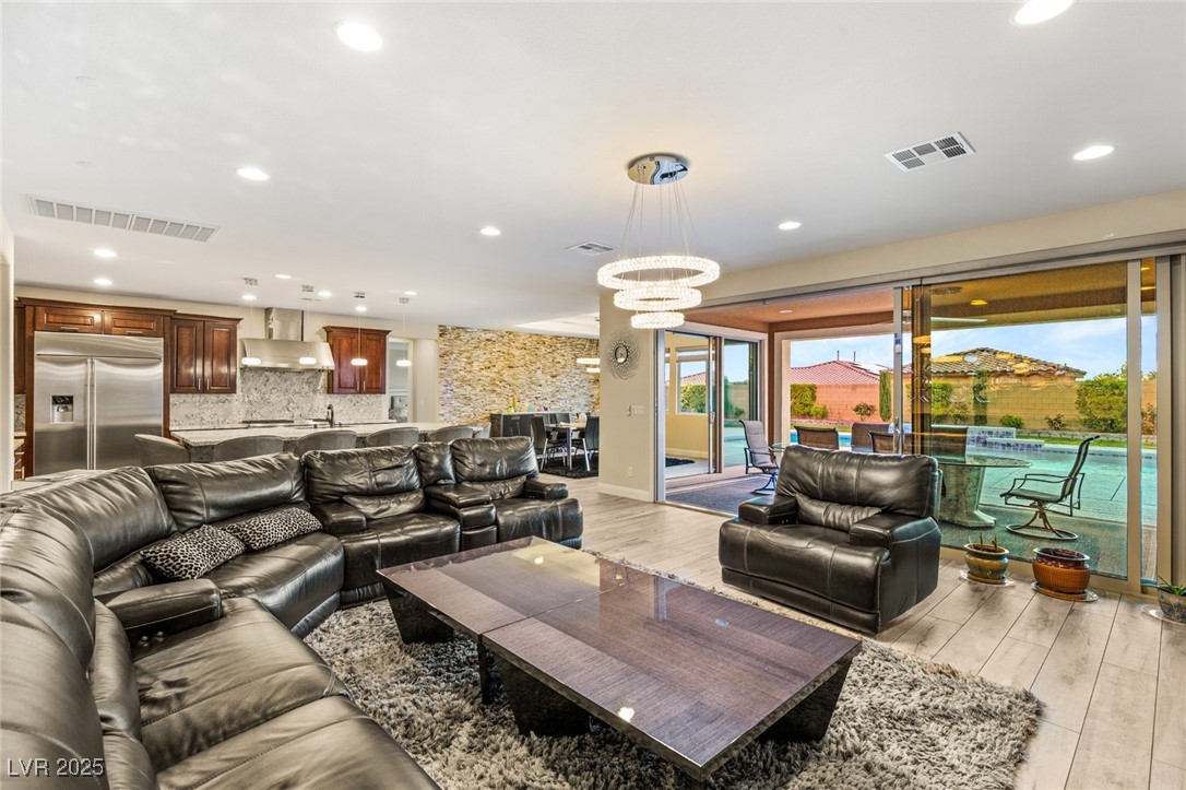 9096 BECKET RANCH Court